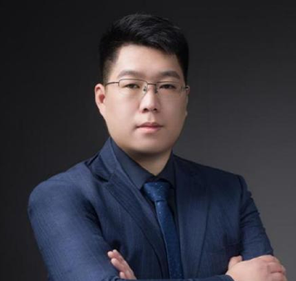 丁子潇